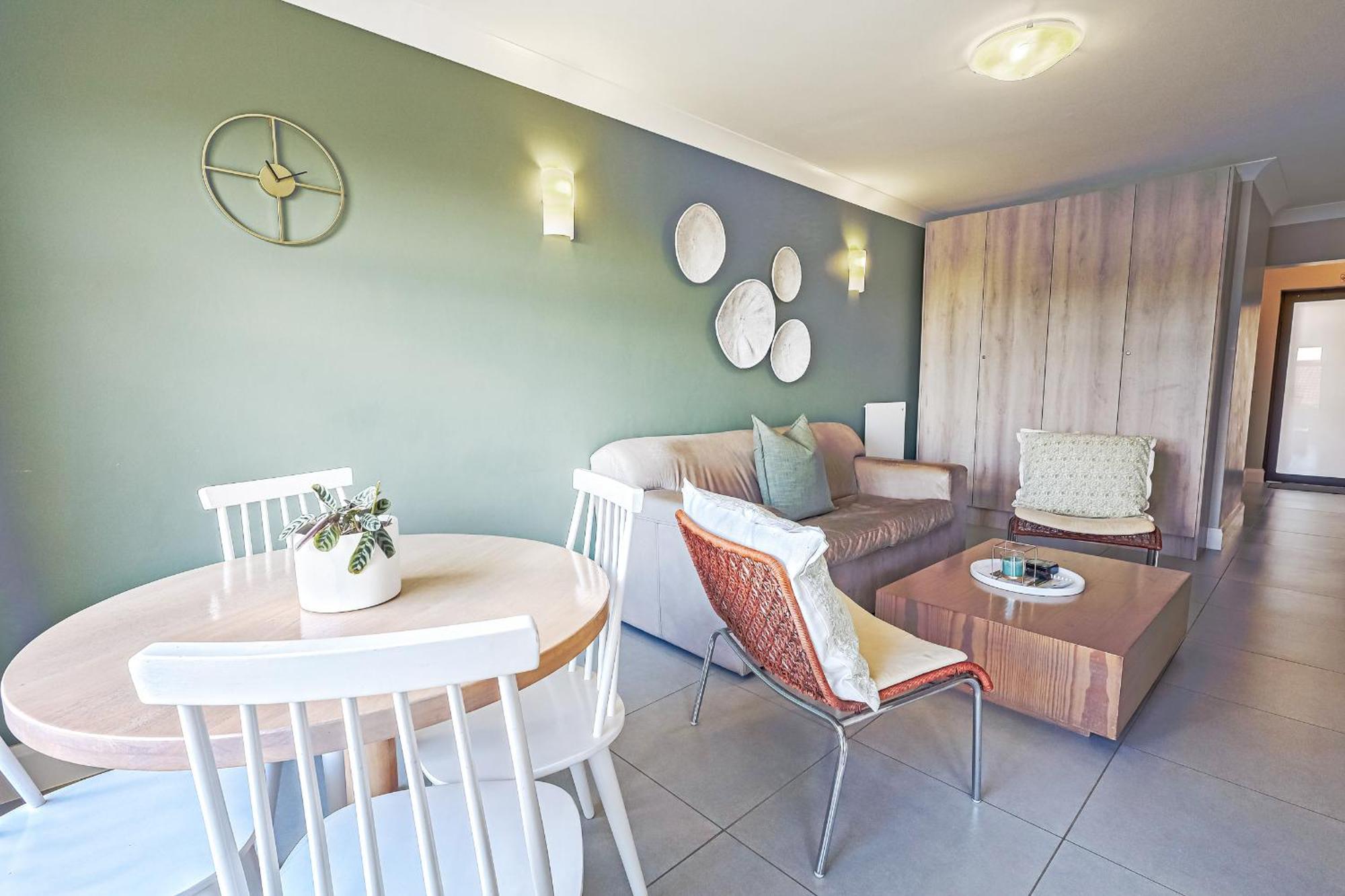 Modern Self-Catering Apartment In A Secure Estate Plettenberg Bay Exterior foto